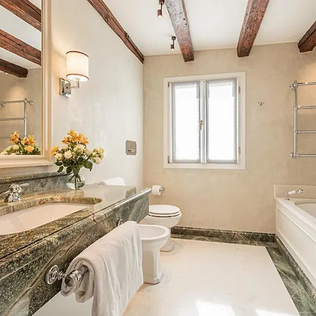 شقة L'opera Divina- Dimora Italia - *